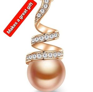 CDE Pearl Pendant Necklace Rose Gold
